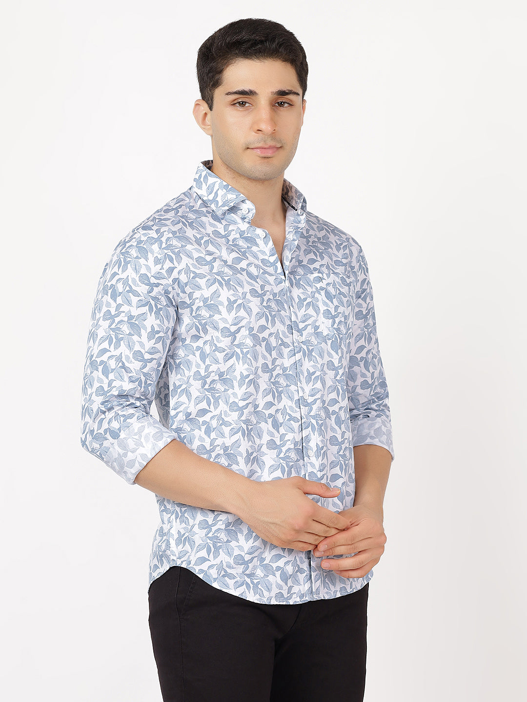 Print Long Sleeves Blue & White Leafy Print